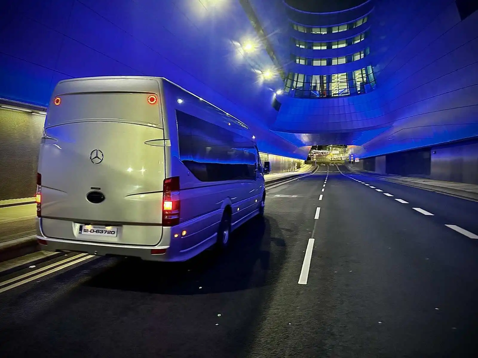East Coast Travel Mercedes Benz Minibus Dublin Airport