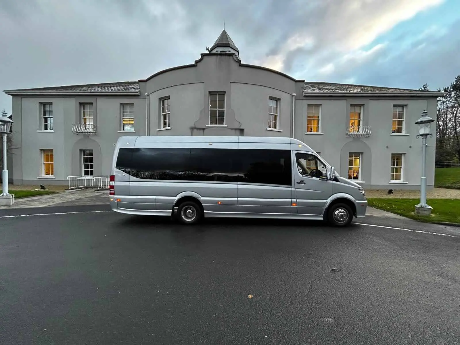 East Coast Travel Mercedes Benz Minibus Corporate Transport